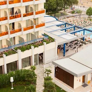 4* Hotel Palace Spa